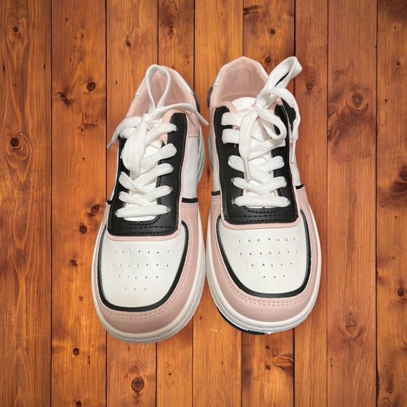 **** SOLD*** Hello Kitty Sneakers - Picture 4 of 8